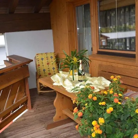 With 2 Bedrooms Apartamento *