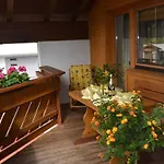 公寓 With 2 Bedrooms *